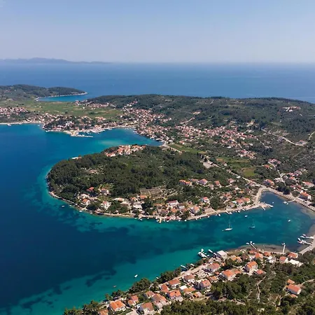 Lovely In Lumbarda With House Sea View Lägenhet Korčula
