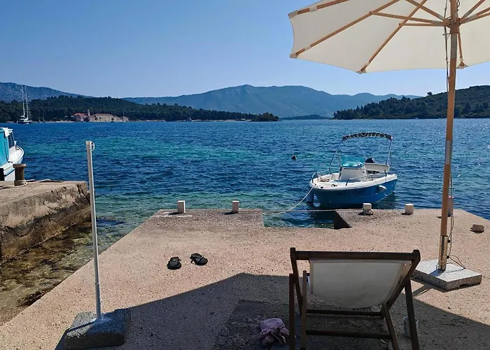 2 Bedroom Gorgeous In Lumbarda