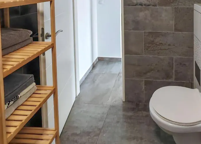 2 Bedroom Gorgeous In Lumbarda